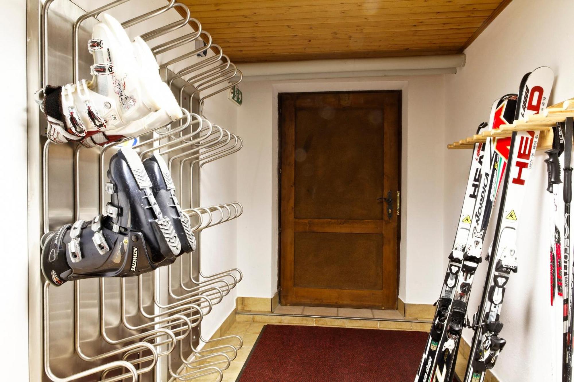 Gaestehaus Oblasser Mayrhofen Exteriör bild